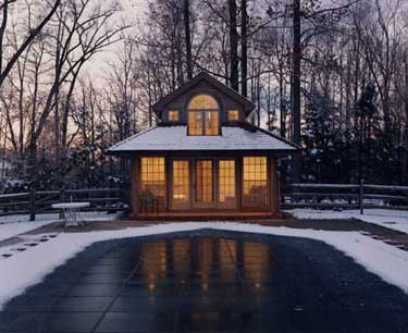Poolhouse at night